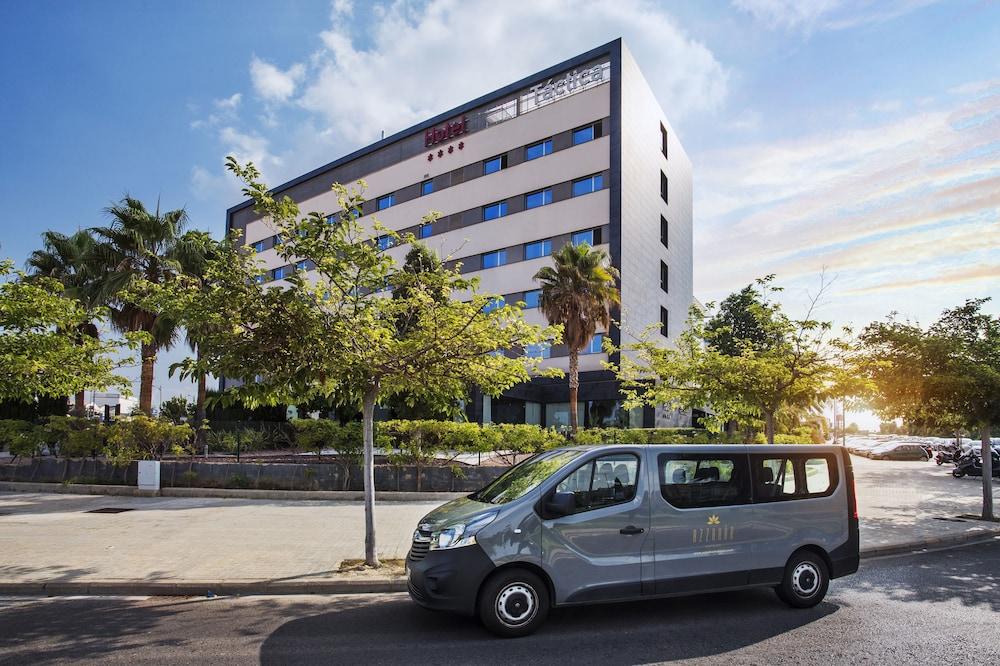 Azz Valencia Tactica Hotel Paterna Exterior photo